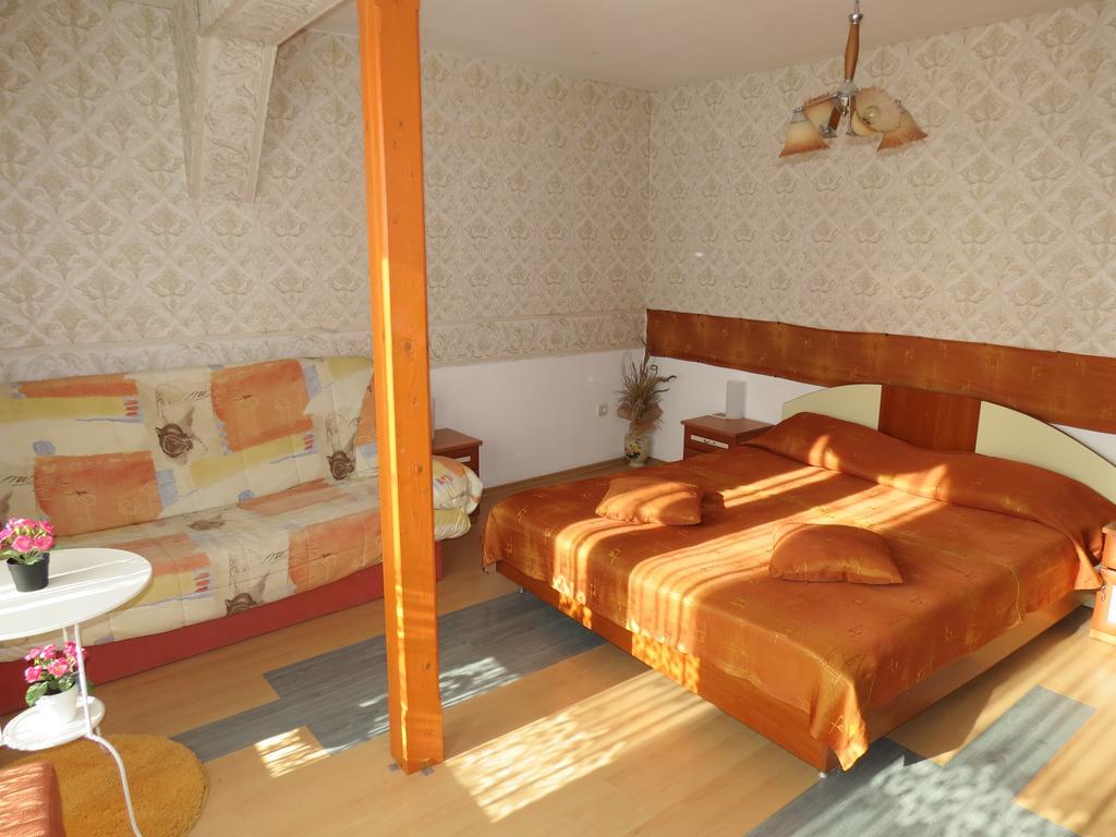 Family Hotel Lebed Nesebar Phòng bức ảnh