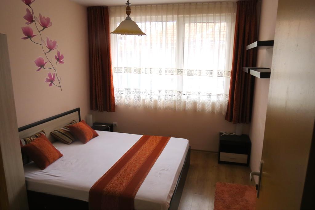 Family Hotel Lebed Nesebar Phòng bức ảnh